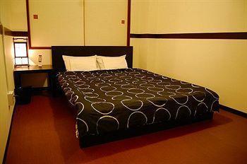 Hostal Khaosan Kabuki *